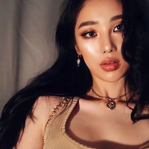 Meet your Posher, Lily